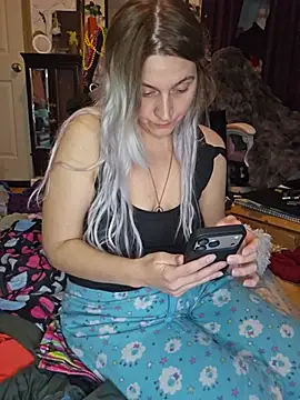 Snapshot of ScarletCallings420 chatting on July 28, 2026, 5:36 am ScarletCallings420 online show from July 28, 2026, 5:36 am