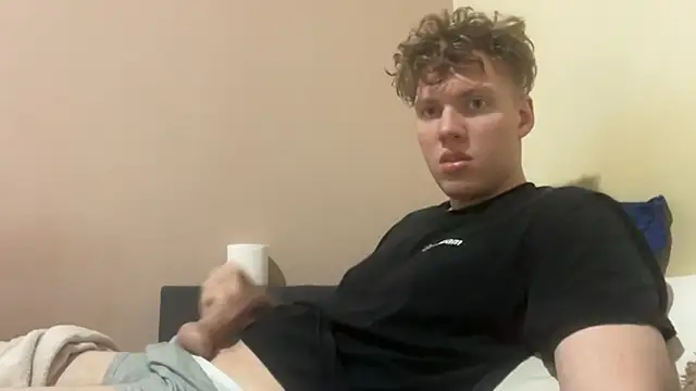 sexybooii6968 online show from December 1, 2025, 2:44 pm