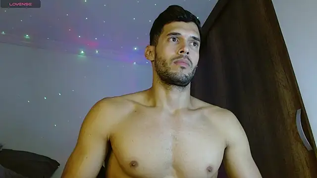 Noah jhonsonn online show from December 16, 2024, 11:12 am