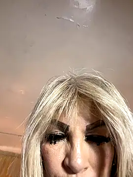 Snapshot of scarlett_sexx69 chatting on October 30, 2025, 11:44 am scarlett sexx69 online show from October 30, 2025, 11:44 am