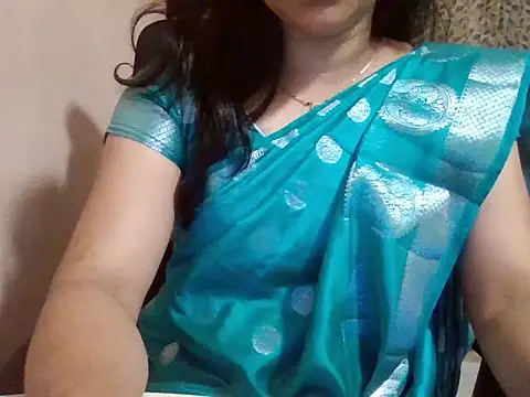 Snapshot of Pinky_4 chatting on May 1, 2026, 2:21 pm Pinky 4 online show from May 1, 2026, 2:21 pm