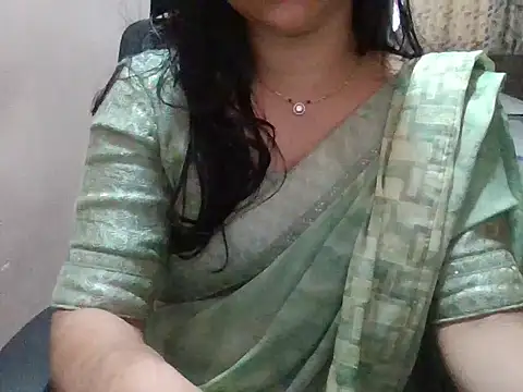 Snapshot of Pinky_4 chatting on May 5, 2026, 5:59 am Pinky 4 online show from May 5, 2026, 5:59 am