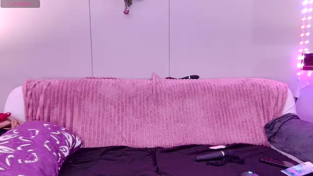 Snapshot of ScarletCarnal chatting on October 10, 2025, 11:26 pm ScarletCarnal online show from October 10, 2025, 11:26 pm