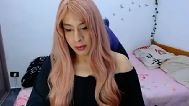 Snapshot of OriannaDomenechi chatting on June 1, 2026, 11:17 pm OriannaDomenechi online show from June 1, 2026, 11:17 pm