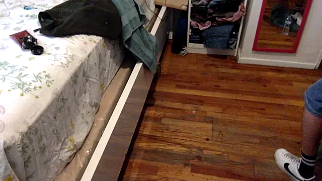 BIG-CkD F online show from March 19, 2025, 7:49 pm