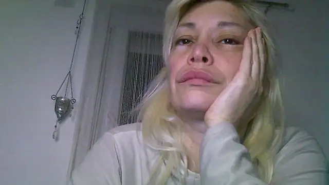 Snapshot of EvaaMina chatting on May 2, 2026, 6:13 pm EvaaMina online show from May 2, 2026, 6:13 pm