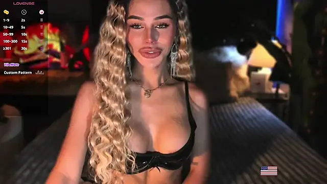 Snapshot of webcumgodess chatting on November 15, 2025, 4:14 pm webcumgodess online show from November 15, 2025, 4:14 pm