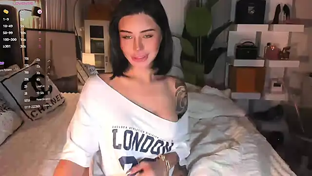 webcumgodess online show from July 9, 2026, 5:06 pm