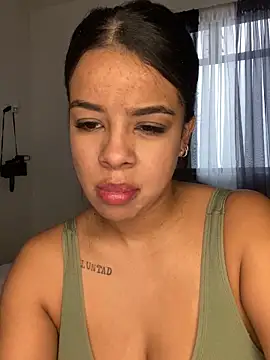 trianawhite online show from January 9, 2025, 7:29 pm