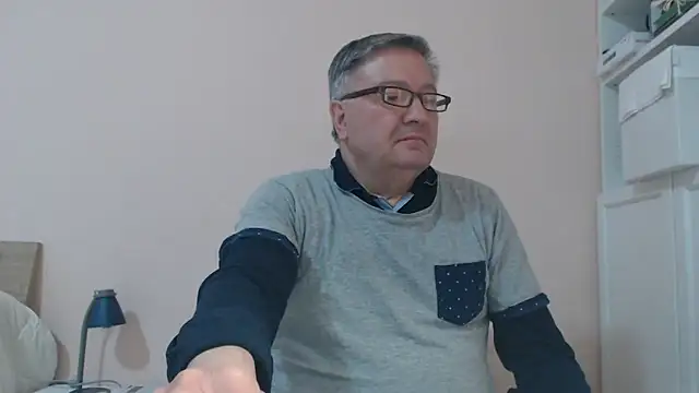 YOU6me online show from March 14, 2025, 4:19 pm