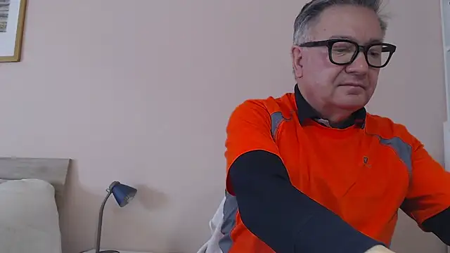 YOU6me online show from December 18, 2025, 9:15 am