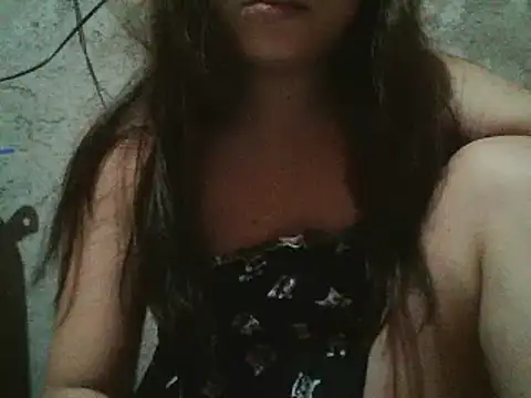 Snapshot of Beatrice143 chatting on December 21, 2024, 10:17 am Beatrice143 online show from December 21, 2024, 10:17 am