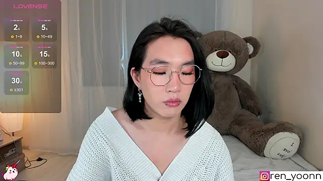 Snapshot of Ren_yoon chatting on June 20, 2026, 9:56 am Ren yoon online show from June 20, 2026, 9:56 am