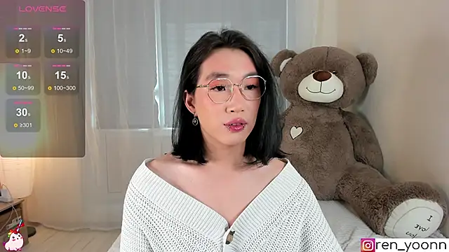 Snapshot of Ren_yoon chatting on August 2, 2026, 1:53 pm Ren yoon online show from August 2, 2026, 1:53 pm