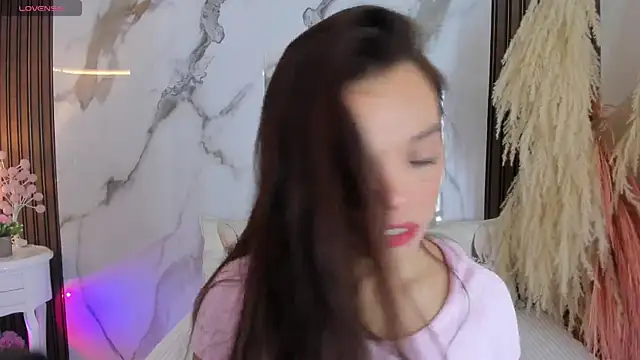 hannahill69 online show from September 25, 2025, 4:49 am