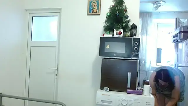 RidemerafSuzana online show from September 10, 2025, 12:05 pm