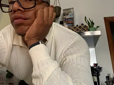 iamrafaelhot online show from November 8, 2025, 1:00 pm