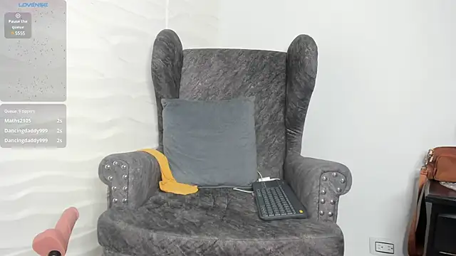 Keyla Milf online show from March 21, 2025, 6:05 am