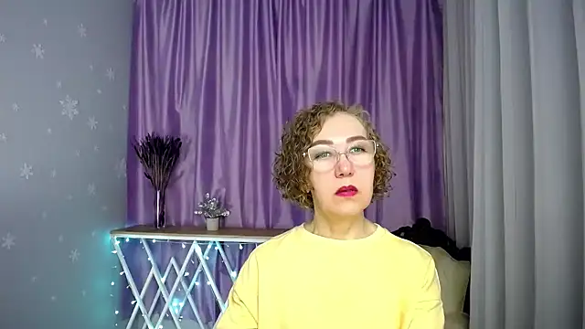 Snapshot of queen_a_n_i chatting on May 15, 2026, 8:10 am queen a n i online show from May 15, 2026, 8:10 am