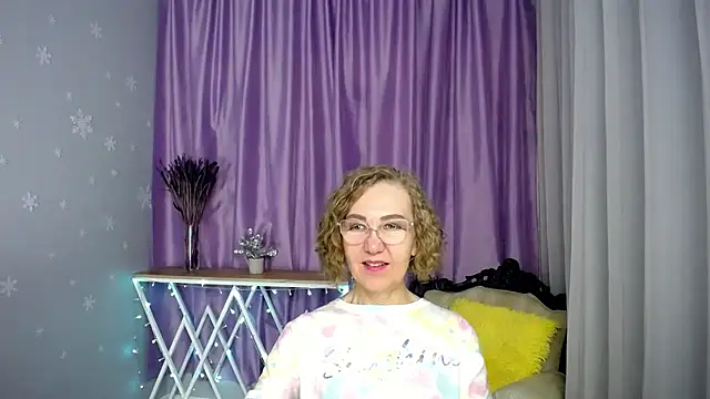 Snapshot of queen_a_n_i chatting on May 23, 2026, 7:56 am queen a n i online show from May 23, 2026, 7:56 am