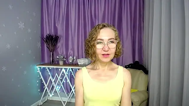 Snapshot of queen_a_n_i chatting on July 23, 2026, 7:50 am queen a n i online show from July 23, 2026, 7:50 am