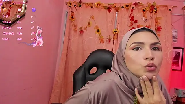 DarshaKhemu online show from September 17, 2025, 9:05 pm