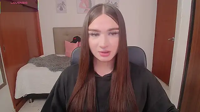 Miley Baker online show from December 15, 2025, 4:00 pm