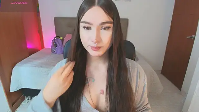 Miley Baker online show from April 17, 2026, 1:36 pm