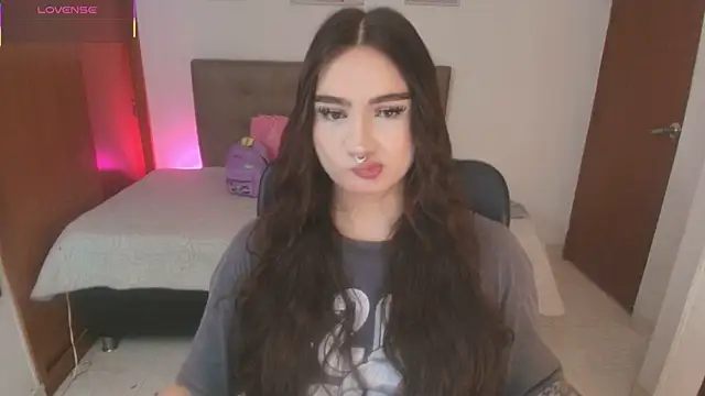 Miley Baker online show from May 18, 2026, 1:39 pm