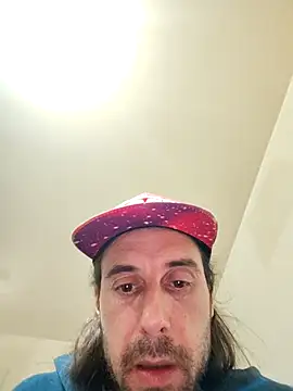 Snapshot of iggl chatting on March 4, 2026, 10:49 pm iggl online show from March 4, 2026, 10:49 pm