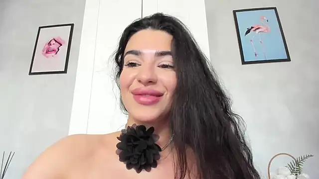 Snapshot of Naila18 chatting on March 7, 2025, 10:13 am Naila18 online show from March 7, 2025, 10:13 am