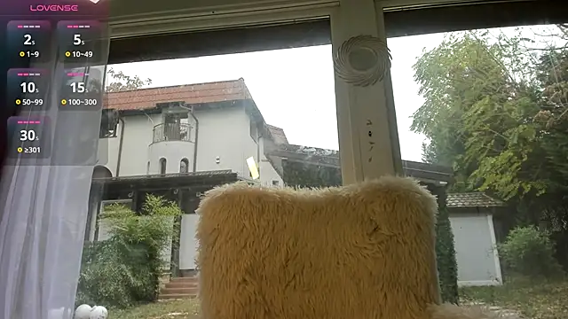 Snapshot of Naila18 chatting on October 28, 2025, 6:39 am Naila18 online show from October 28, 2025, 6:39 am