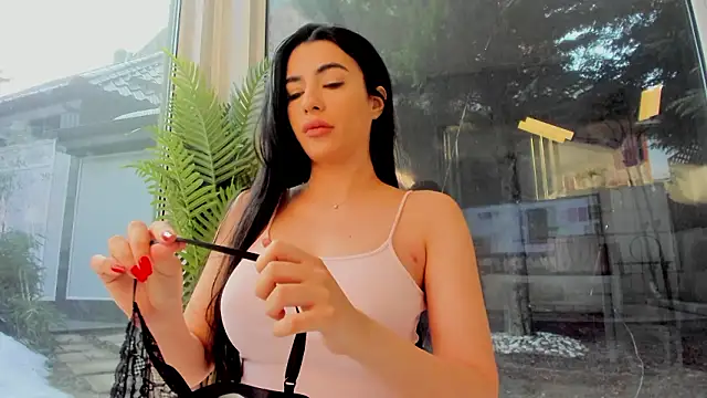 Naila18 online show from March 4, 2026, 6:19 am