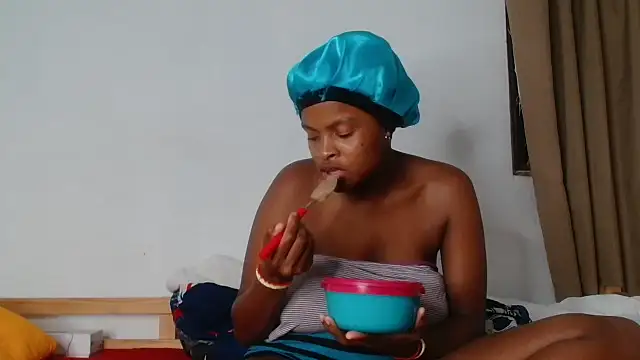 BlondQ2003 online show from May 19, 2026, 1:56 am