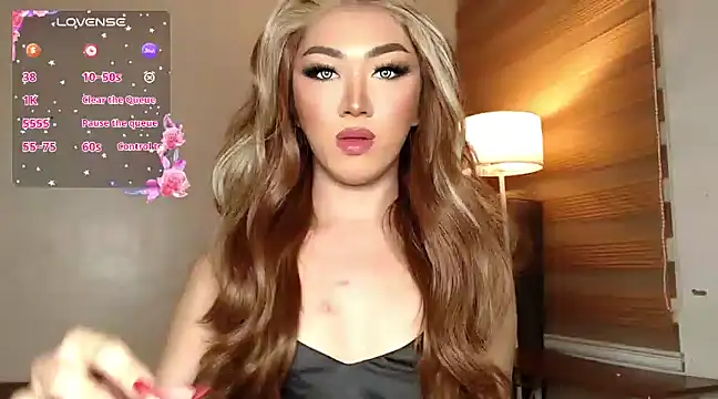 Snapshot of Local_Hoelyx chatting on February 16, 2025, 5:15 pm Local Hoelyx online show from February 16, 2025, 5:15 pm