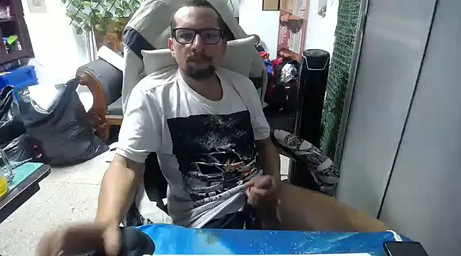 alexam galxh online show from February 24, 2025, 11:30 pm