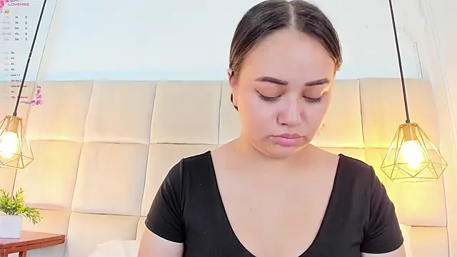 AnaisClark online show from December 20, 2024, 11:21 am