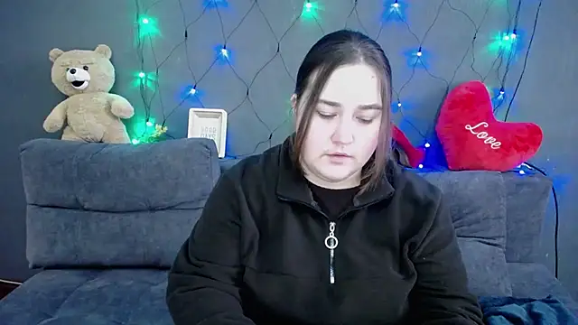 XX Daniella XX online show from February 7, 2026, 7:23 am