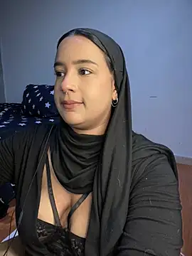 Snapshot of Maryam_yamal chatting on December 17, 2024, 7:59 pm Maryam yamal online show from December 17, 2024, 7:59 pm