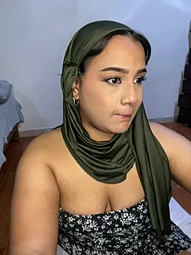 Snapshot of Maryam_yamal chatting on December 29, 2024, 10:36 pm Maryam yamal online show from December 29, 2024, 10:36 pm