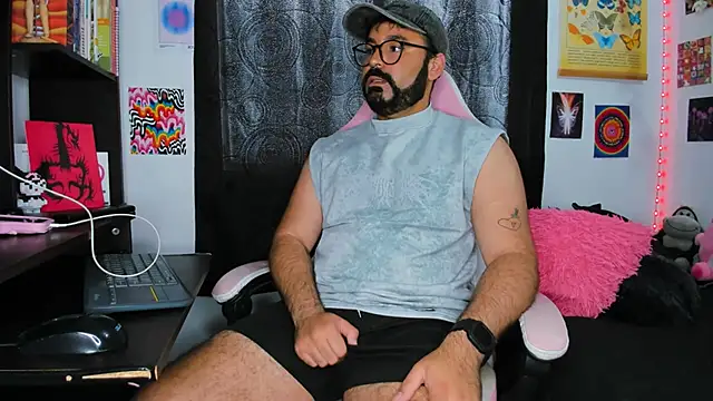 Snapshot of johnnyalx chatting on March 5, 2025, 9:26 pm johnnyalx online show from March 5, 2025, 9:26 pm