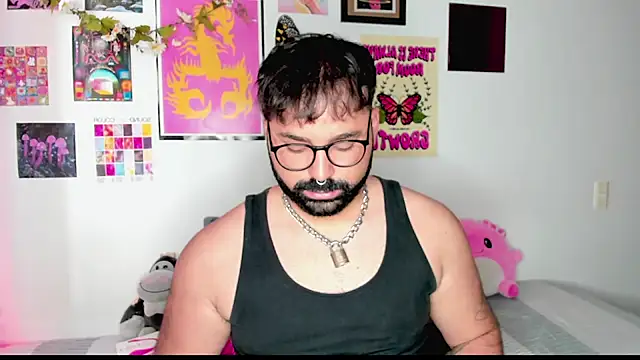 Snapshot of johnnyalx chatting on September 24, 2025, 5:38 pm johnnyalx online show from September 24, 2025, 5:38 pm