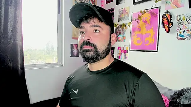 Snapshot of johnnyalx chatting on October 7, 2025, 8:06 pm johnnyalx online show from October 7, 2025, 8:06 pm