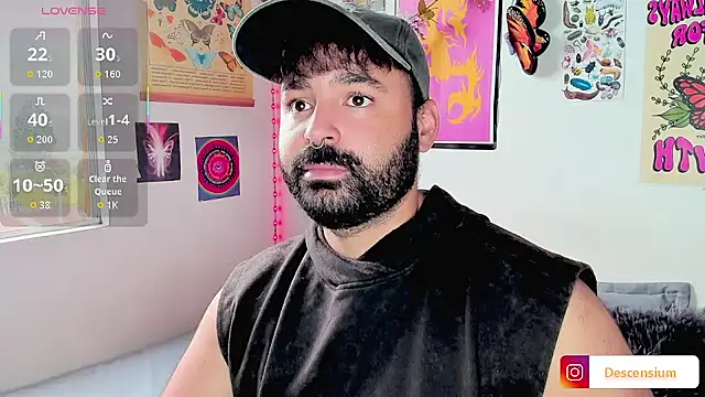 Snapshot of johnnyalx chatting on November 5, 2025, 7:36 pm johnnyalx online show from November 5, 2025, 7:36 pm