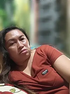 LalaiAsian online show from March 26, 2026, 5:35 am