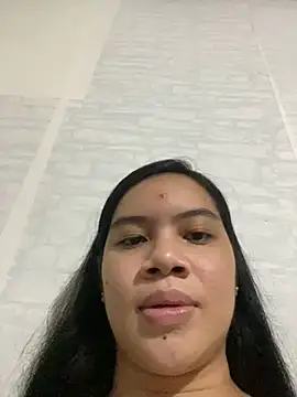 Snapshot of Hebefemme chatting on March 6, 2025, 11:42 pm Hebefemme online show from March 6, 2025, 11:42 pm