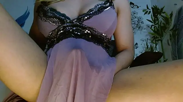 Snapshot of 10inchBigCUMSHOT chatting on September 15, 2025, 2:50 pm 10inchBigCUMSHOT online show from September 15, 2025, 2:50 pm