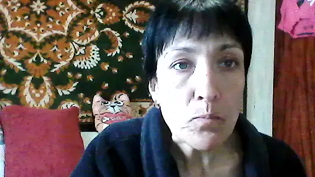 SunnyAmorre online show from April 9, 2026, 9:04 am