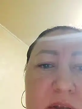 Rini333 online show from February 4, 2025, 9:38 am