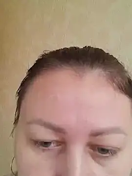 Rini333 online show from February 9, 2025, 1:25 pm